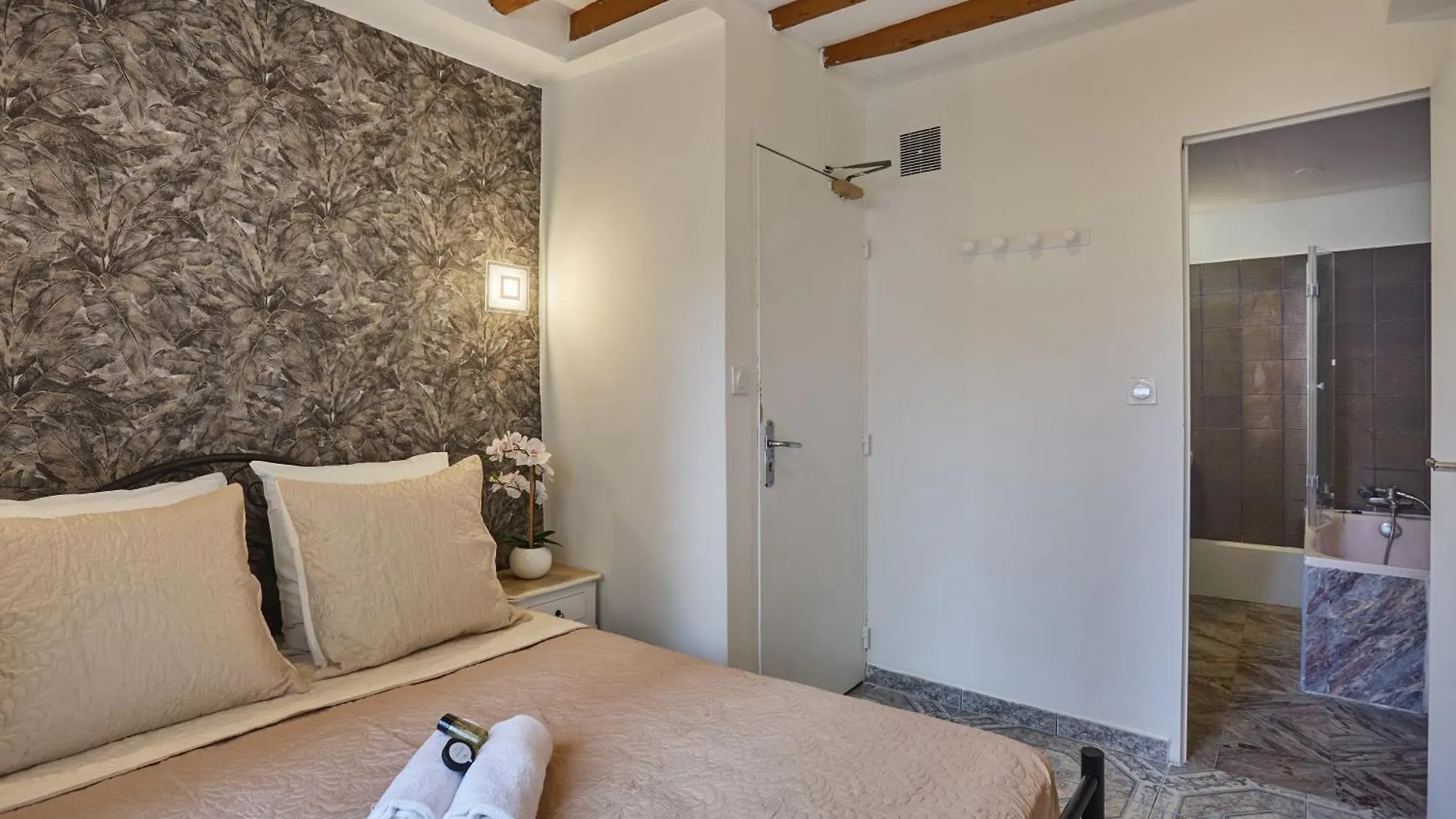 Hotel Petit Vix Parigi 0*,  Francia